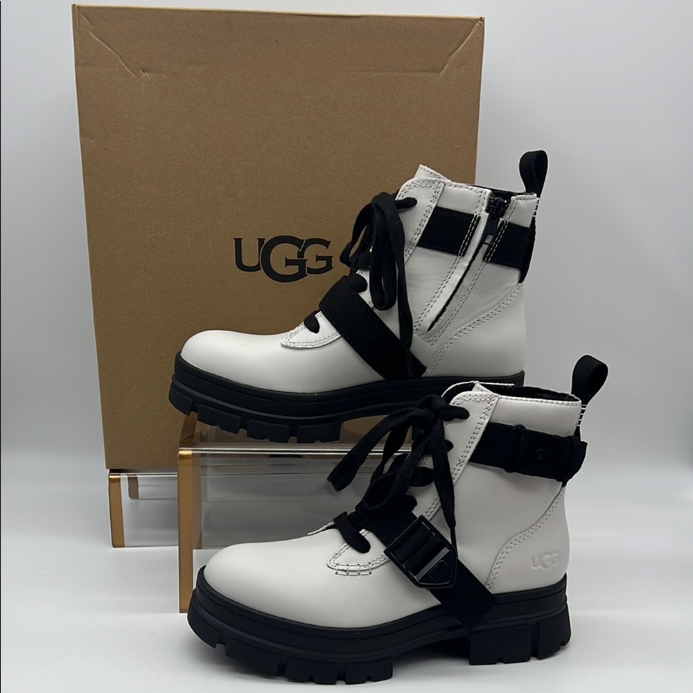 UGG Ashton Lace-Up Boots White
